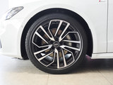2024款 奥迪A7 45 TFSI 臻选型