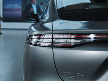 2025 LA9L 260LmF
