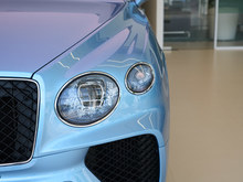 2025 Խ 4.0T V8 LSˇ