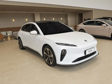 2024 εET5T 75kWh Touring