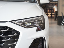 2025 WA3 Ŀ Sportback 35TFSI wY