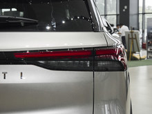 2024 ӢQX60 2.0T ׿Խ