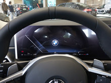 2025 R3ϵ 330i M\ҹb