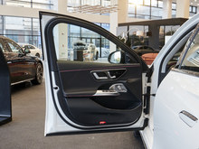 2025 YE(M) E 300 A\Ӱ