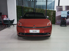 2025 IZ10  95kWh 702km{Ultra