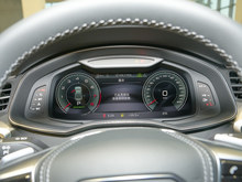 2025 WA7L 45 TFSI quattro ʿ