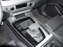 2024 WQ5L Sportback 40 TFSI r