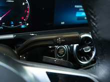 2025 YGLA GLA 200