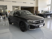 2026�� ;�J 3.0TSI �J���� �����\�����b