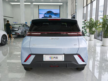 2025 Ÿ 305km 