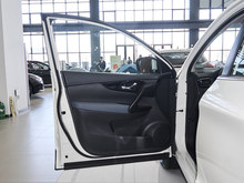 2025 п  2.0L CVT XVİ