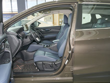 2025�� �п� �Ŀ� ���� 2.0L CVT XV���İ�