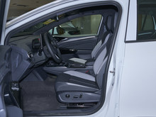 2026�� ID.4 CROZZ ������PURE